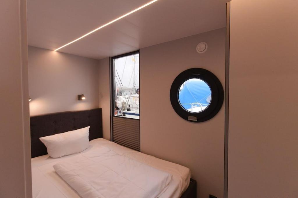Hausboot Fjord Meeresbrise Mit Dachterrasse In Flensburg Exterior photo